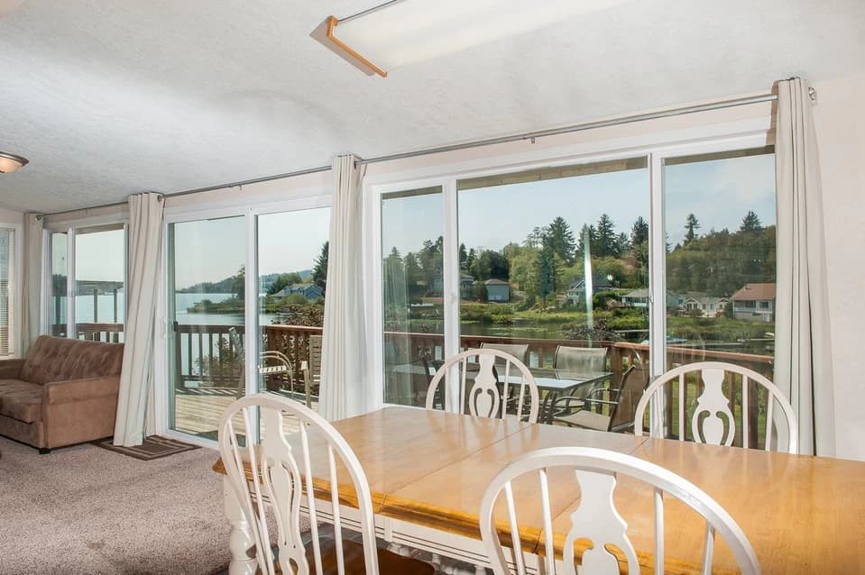 Lake Point Hideaway - Devil's Lake vacation rental in Lincoln City — photo 2