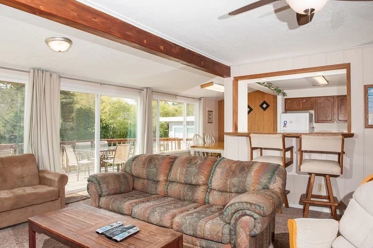 Lake Point Hideaway - Devil's Lake vacation rental in Lincoln City — photo 4