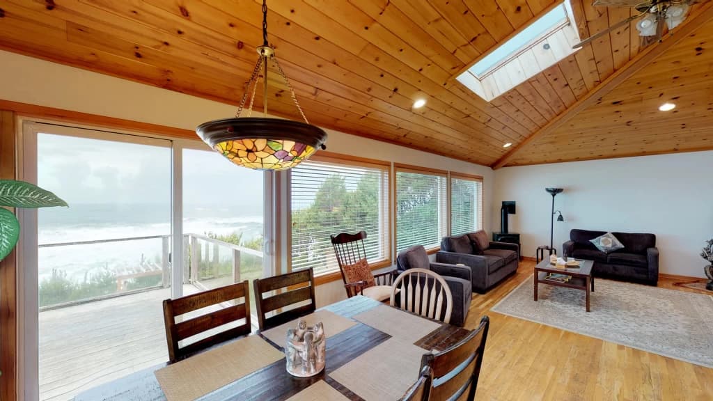 Om Home - ADA Shower, Gleneden Beach vacation rental in Gleneden Beach — photo 3