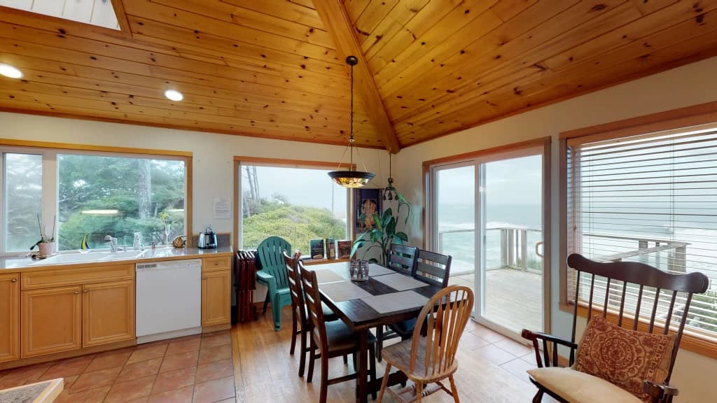 Om Home - ADA Shower, Gleneden Beach vacation rental in Gleneden Beach — photo 5