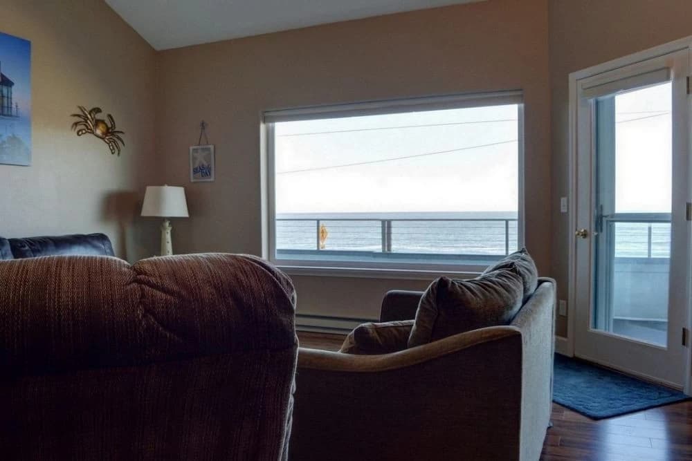 Bay Echo vacation rental in Depoe Bay — photo 5