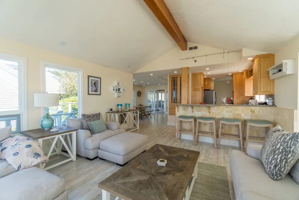 Pelicans Perch - Pet Friendly Oceanfront Luxury vacation rental in Neskowin — photo 5