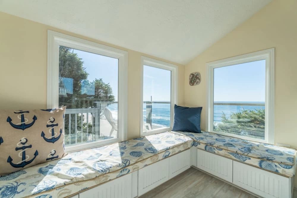Pelicans Perch - Pet Friendly Oceanfront Luxury vacation rental in Neskowin — photo 4