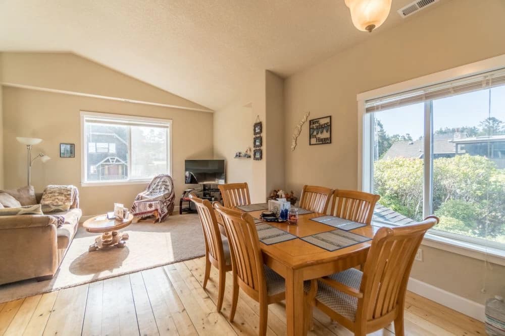 Family Tides - Pet Friendly vacation rental in Lincoln City — photo 2