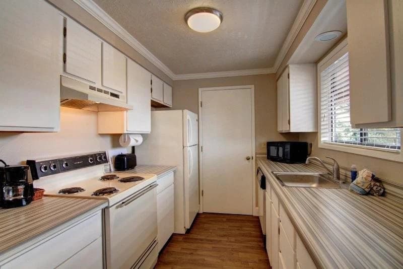 Sea Star Suites vacation rental in Cannon Beach — photo 4