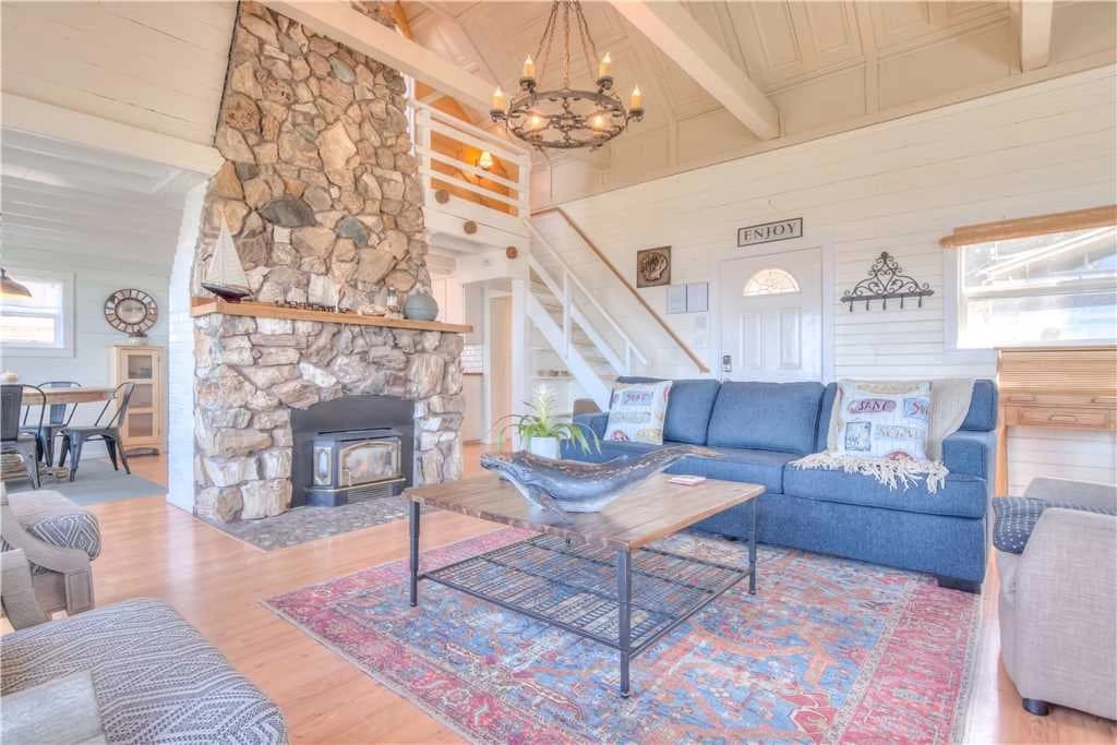 Changing Shores - Roads End - Private Beach Access vacation rental in Lincoln City — photo 5
