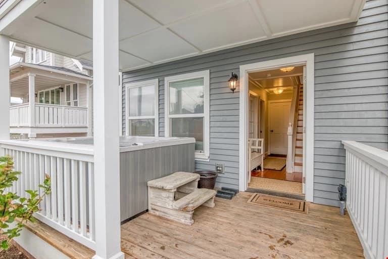 Bella Breeze - Bella Beach - Hot Tub vacation rental in Depoe Bay — photo 3