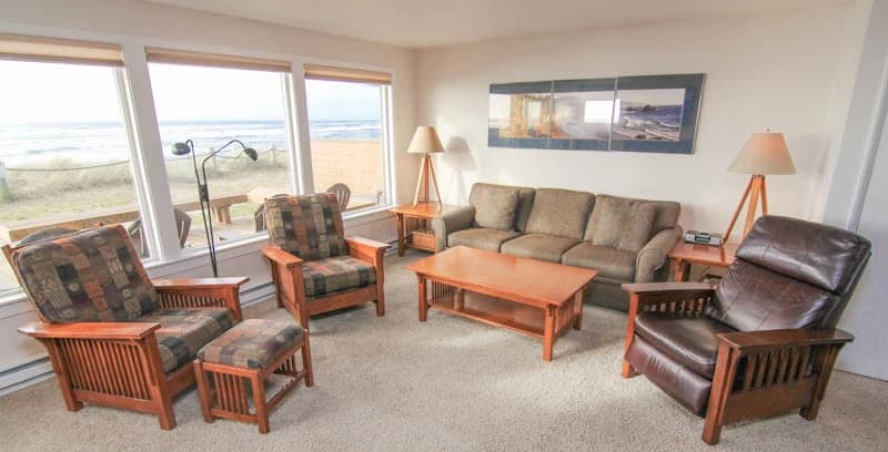 Breakers Beach House #7 vacation rental in Neskowin — photo 2