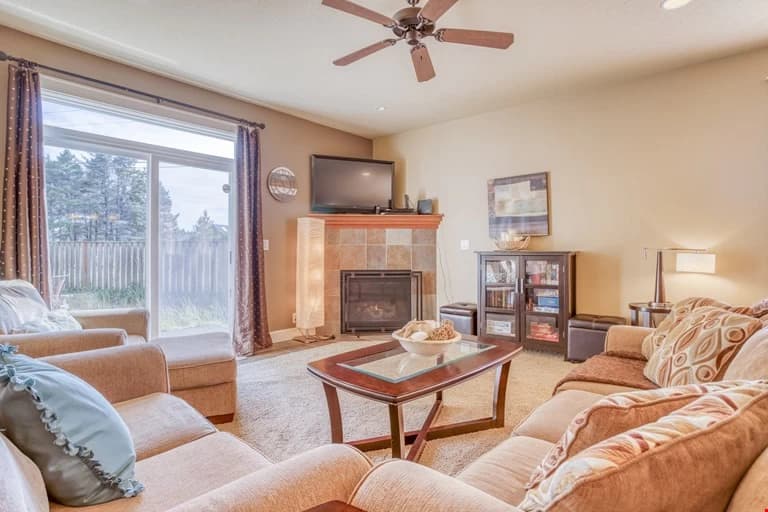 Beach Pine House vacation rental in Pacific City — photo 3