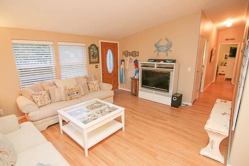 Crow's Coastal Cottage vacation rental in Waldport — photo 2