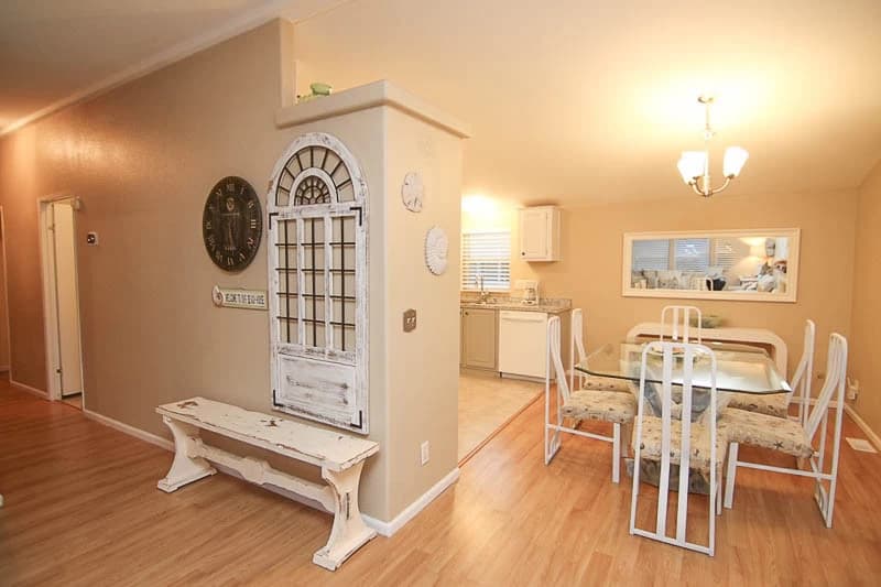 Crow's Coastal Cottage vacation rental in Waldport — photo 3