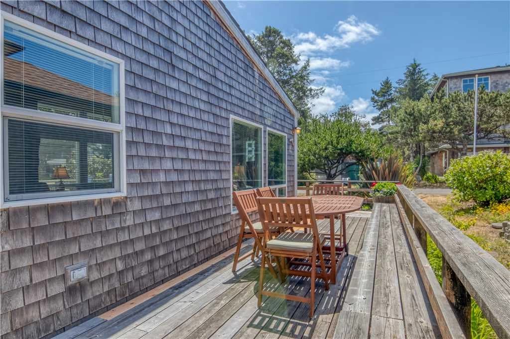 Kami's Beach House vacation rental in Neskowin — photo 4