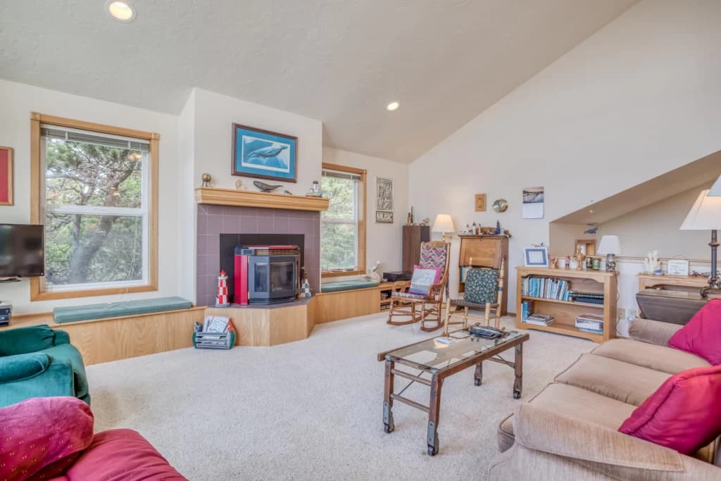 Halpern House vacation rental in Seal Rock — photo 4