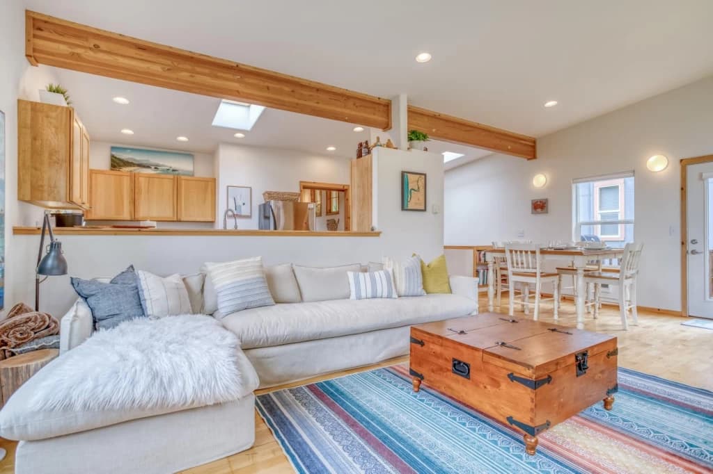 Modern Manzanita Retreat - Hot Tub, Dog Friendly vacation rental in Nehalem — photo 4