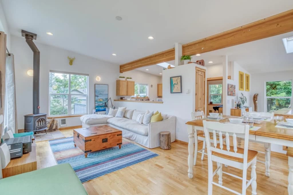 Modern Manzanita Retreat - Hot Tub, Dog Friendly vacation rental in Nehalem — photo 2