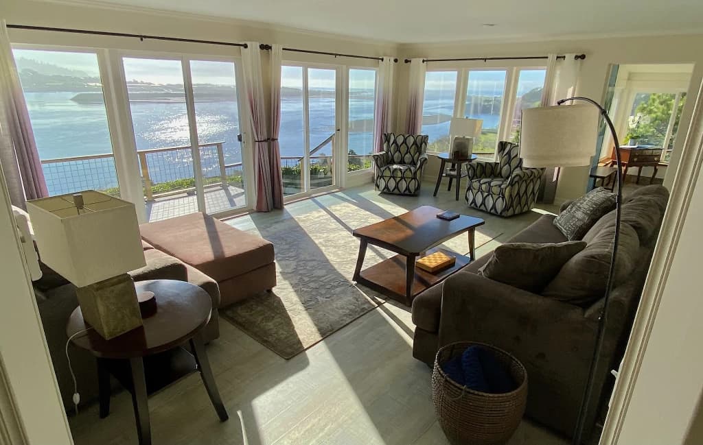 River’s End-Best River and Ocean Views, 2+acres, Hot Tub vacation rental in Gold Beach — photo 4