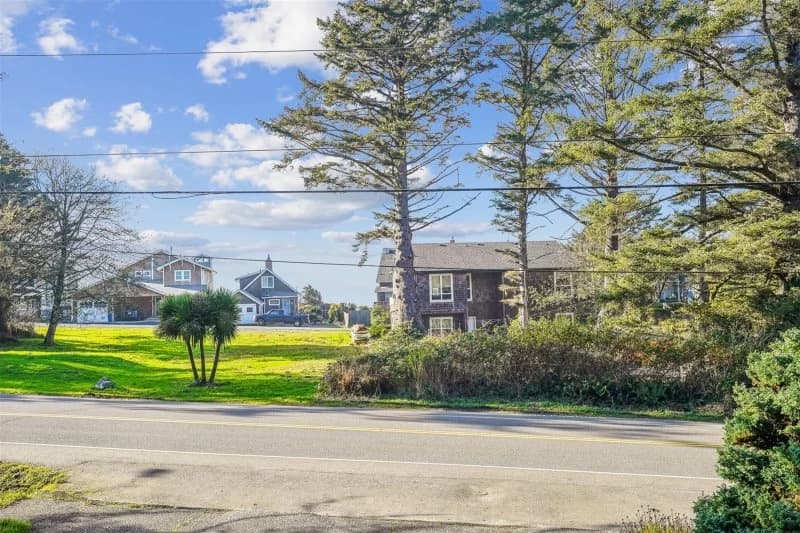 Haystack Villa - New Dog Friendly Listing! vacation rental in Cannon Beach — photo 2