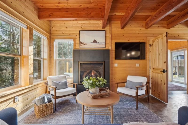 Driftwood Cottage - New, Walk to Everything! vacation rental in Cannon Beach — photo 4