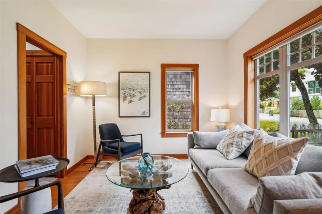 Puffins on Larch- New! Hot Tub, Walk to the Beach & Downtown vacation rental in Cannon Beach — photo 5