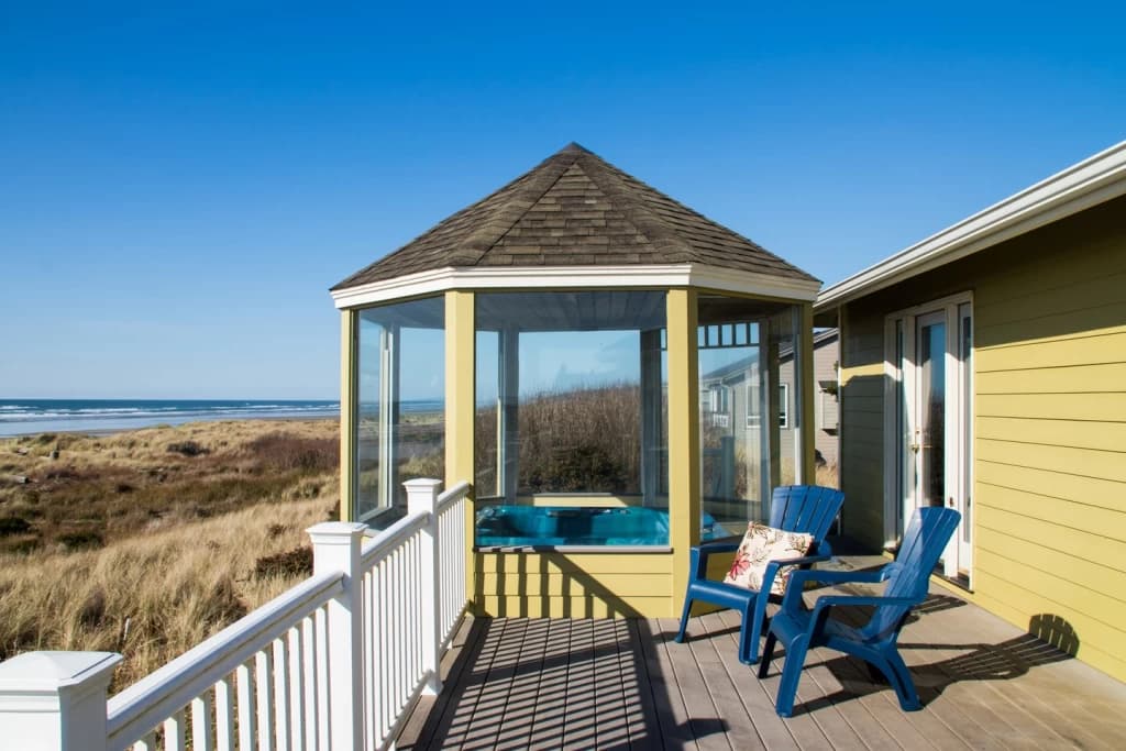 Beach Time - Hot Tub, Dog Friendly, Oceanfront vacation rental in Waldport — photo 5
