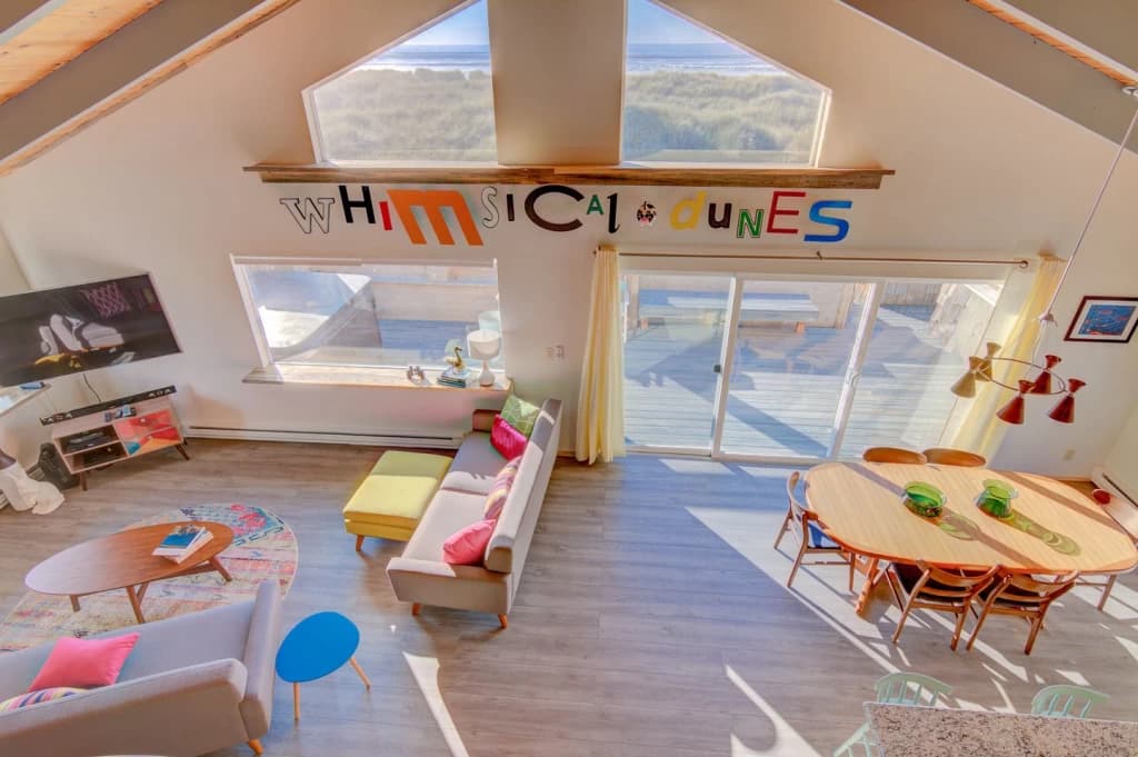 Whimsical Dunes - Hot Tub, Ocean Front, Community Pool! vacation rental in Waldport — photo 3