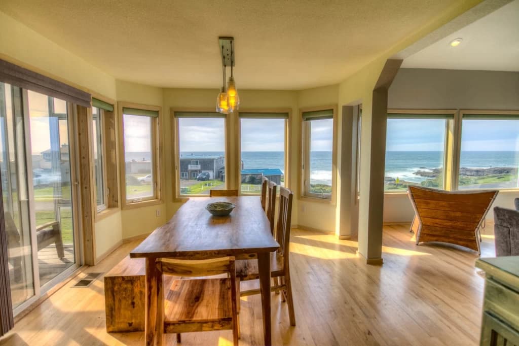 Big Wave Lodge - Dog Friendly, Hot Tub, Ocean View vacation rental in Yachats — photo 4