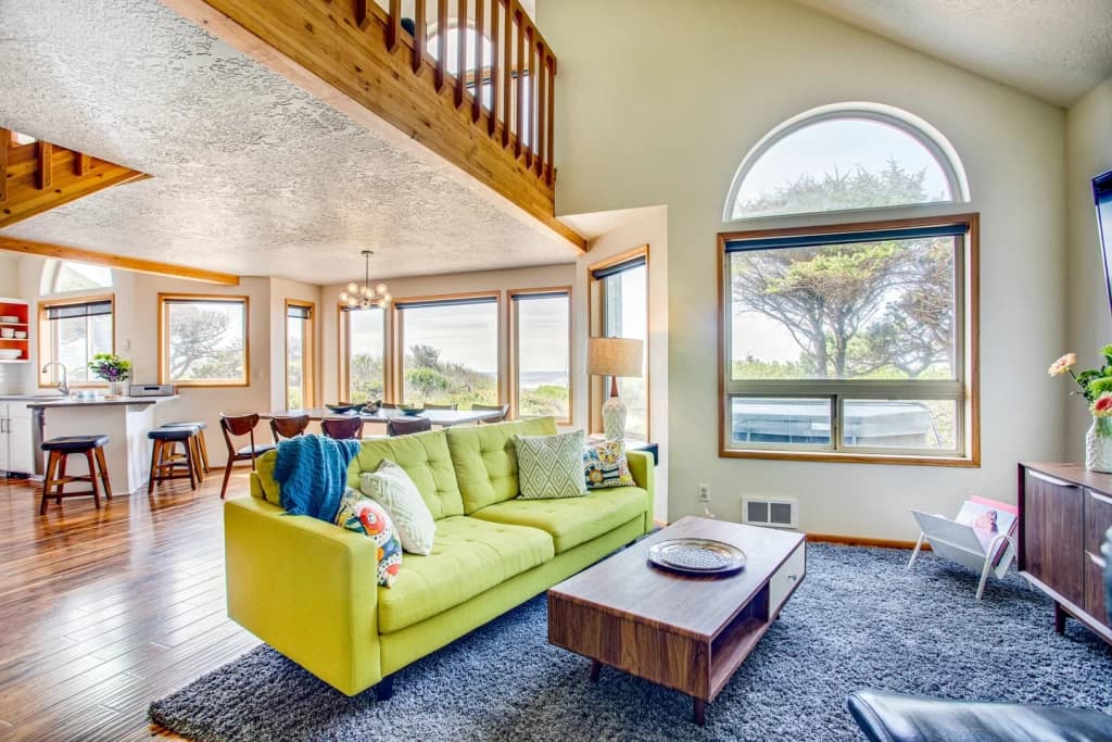Sand Castle - Dog Friendly, Hot Tub, Ocean Front vacation rental in Yachats — photo 2
