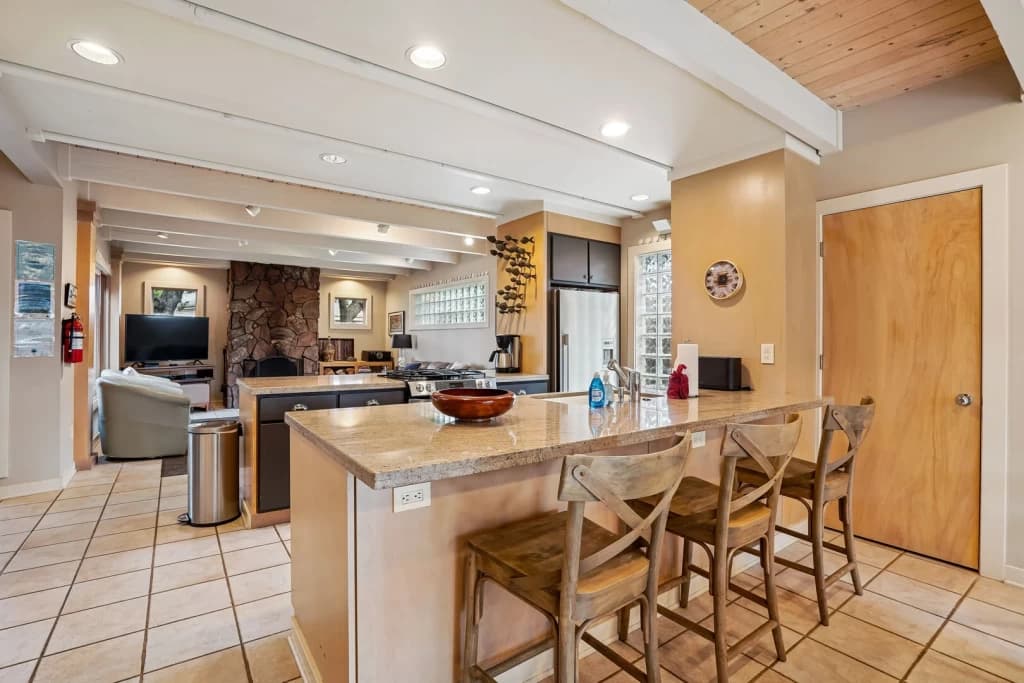 The Sand Dollar vacation rental in Cannon Beach — photo 5