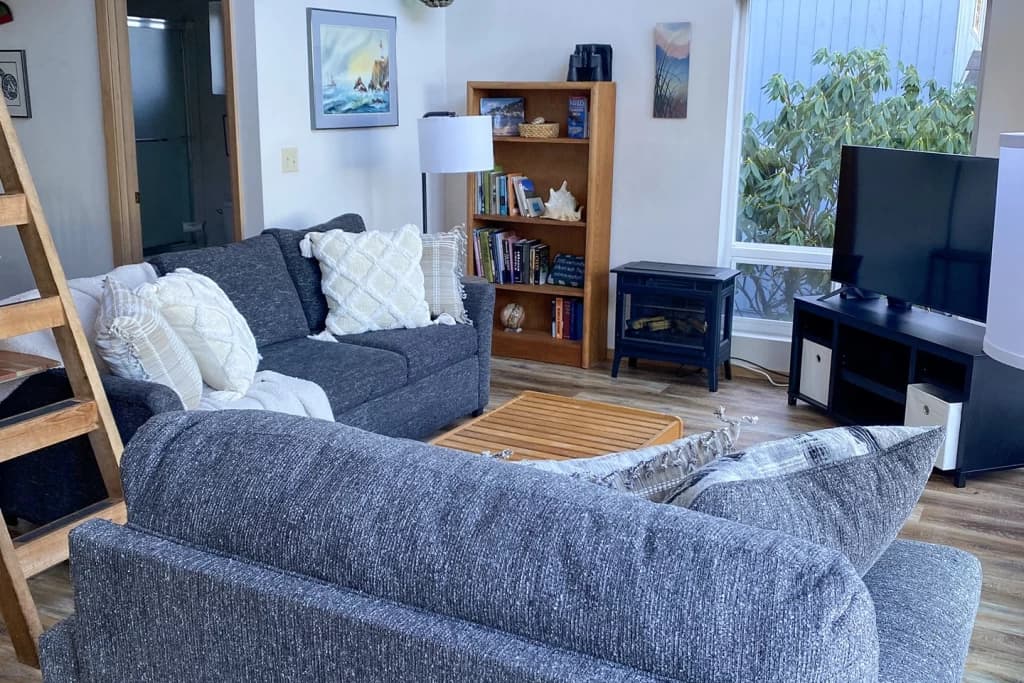 Ya-Hut vacation rental in Yachats — photo 2