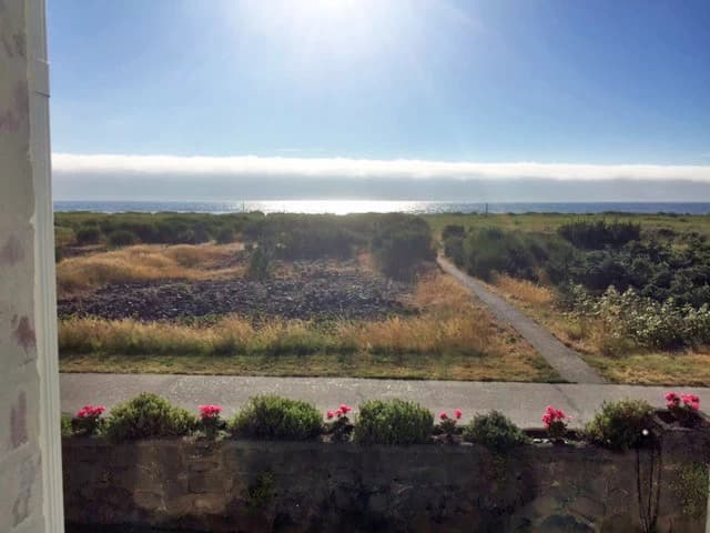 A Prom House - Seaside charm where the ocean is your front yard! vacation rental in Seaside — photo 3