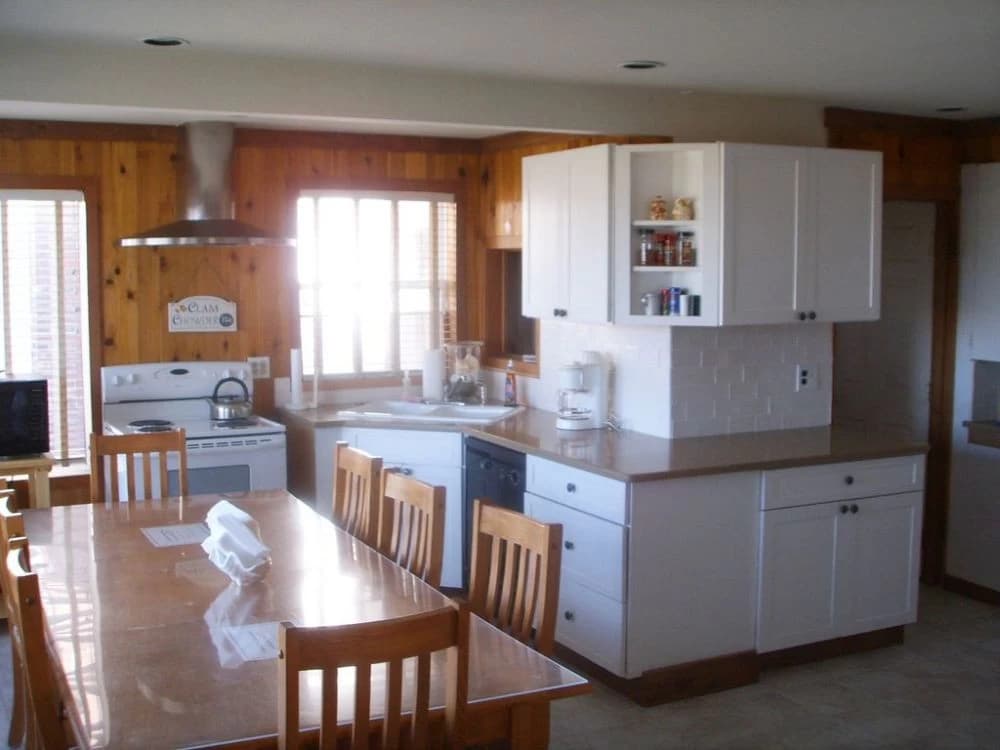 A Prom House - Seaside charm where the ocean is your front yard! vacation rental in Seaside — photo 5