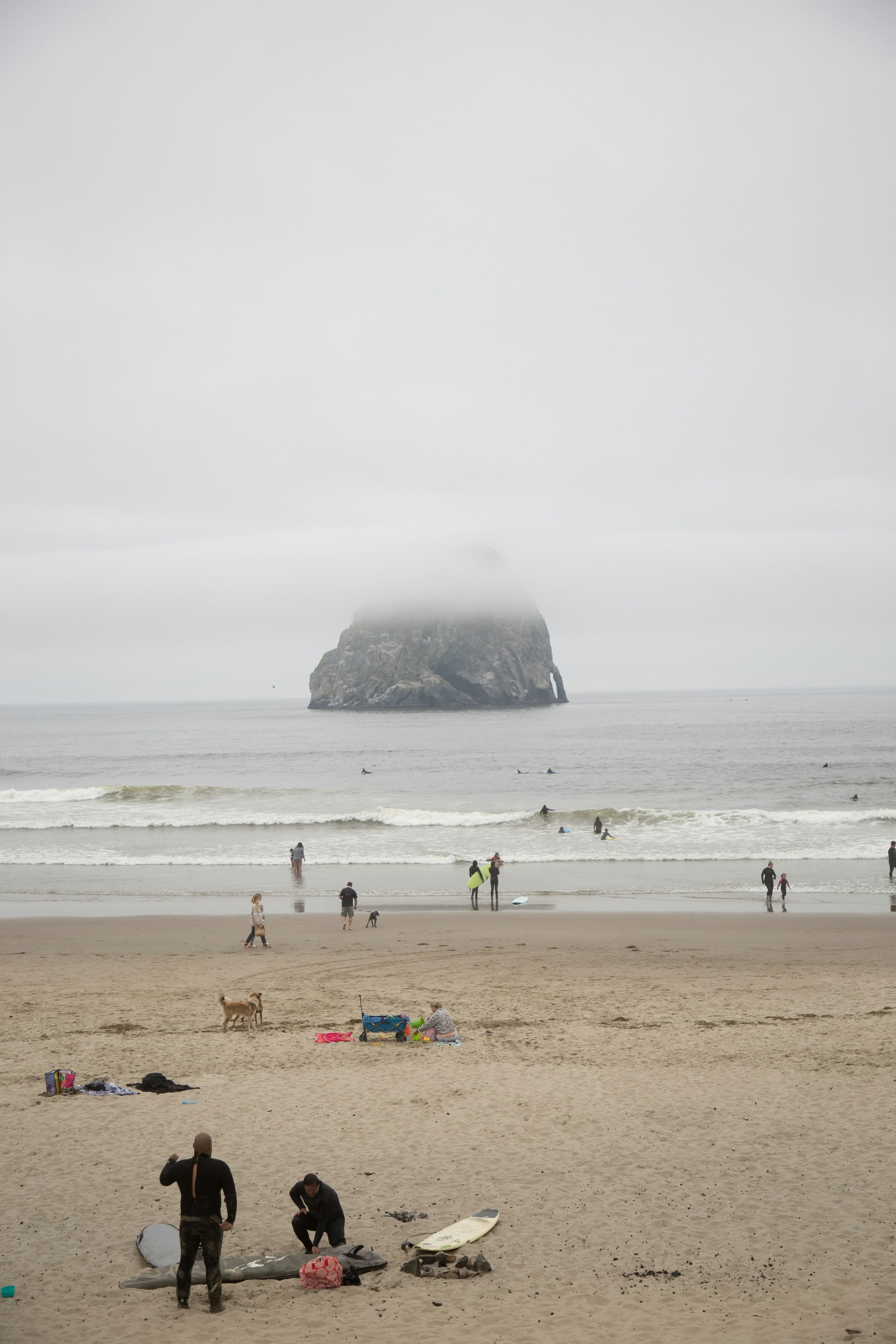Pacific City, Oregon: Beachfront Getaways, Cape Kiwanda, and Coastal Vacation Rentals