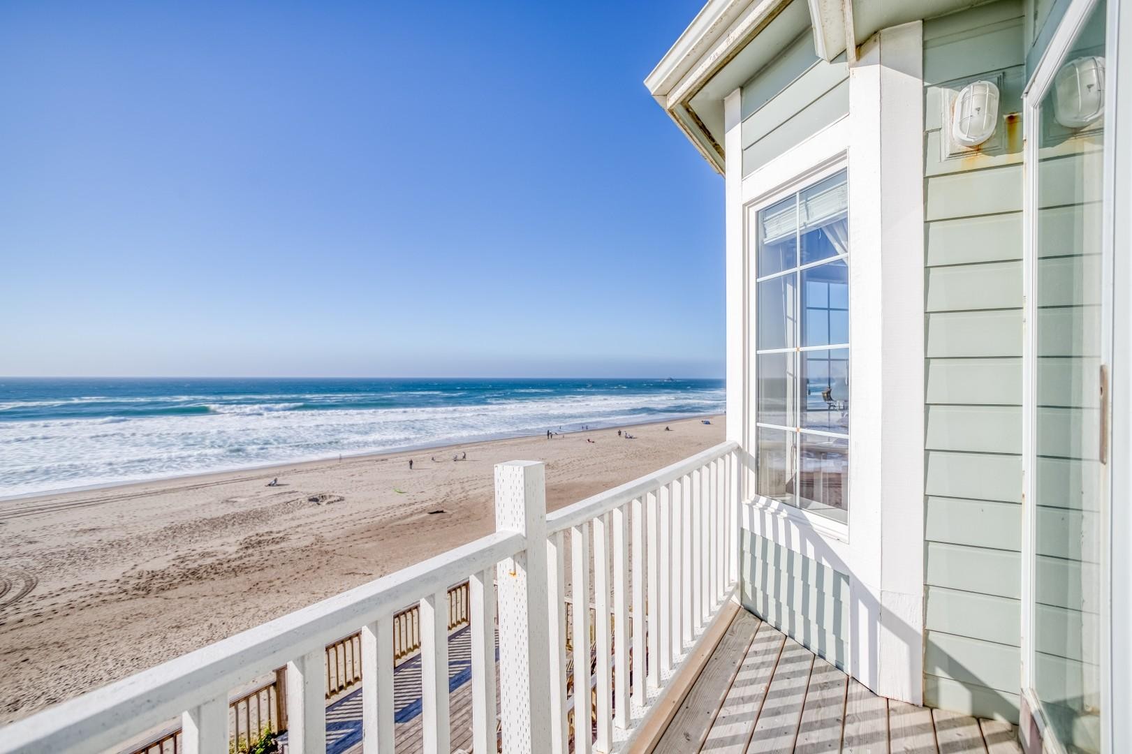 Sandecastle 5 Bedroom House at Roads End, Lincoln City