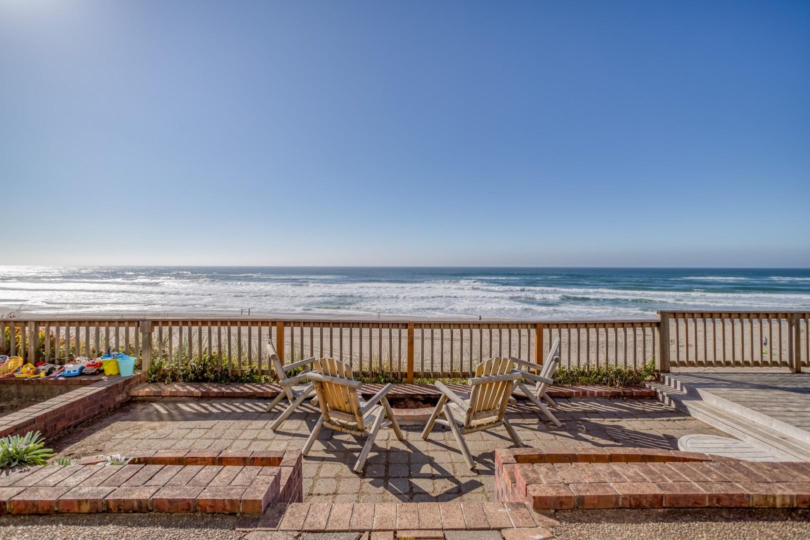 Sandecastle 5 Bedroom House at Roads End, Lincoln City