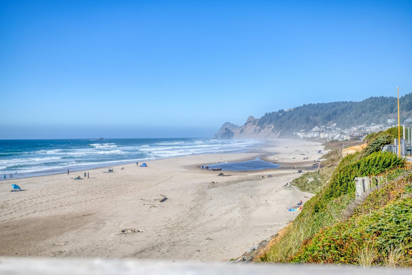 Sandecastle 5 Bedroom House at Roads End, Lincoln City